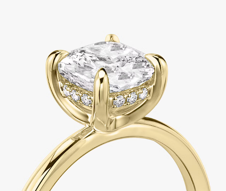 Cushion 3.22 D VVS2 + Hidden halo LAB-GROWN DIAMOND Ring in 14K YELLOW GOLD