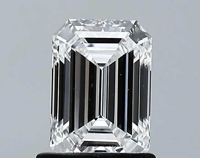 1.00ct Emerald Lab Grown Diamond (Colour D, Clarity VVS2, GIA Certified)
