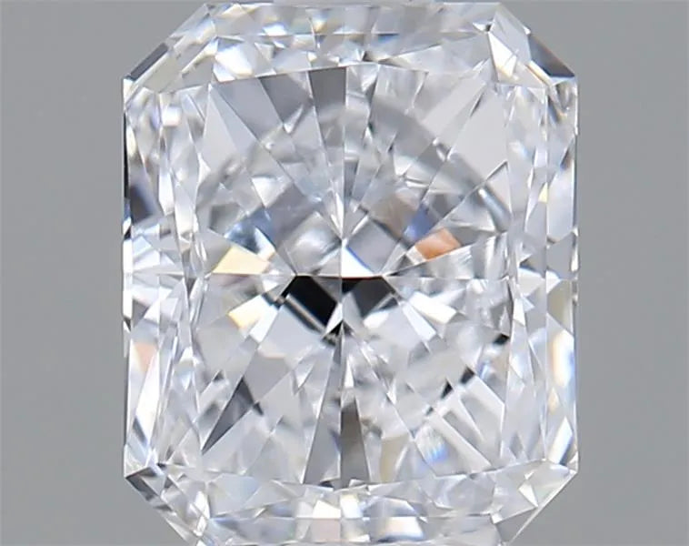 1.00ct Radiant Lab Grown Diamond (Colour E, Clarity VVS2, IGI Certified)
