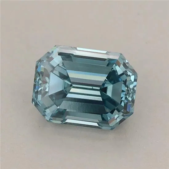 1.01ct Emerald Lab Grown Diamond (Colour Fancy Vivid Blue, Clarity VS1, IGI Certified)