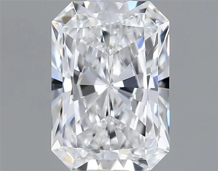 1.05ct Radiant Lab Grown Diamond (Colour E, Clarity IF, IGI Certified)