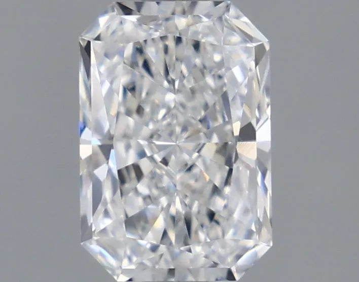 1.59ct Radiant Lab Grown Diamond (Colour E, Clarity VVS2, IGI Certified)