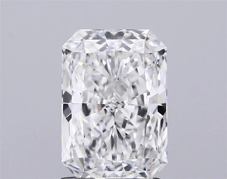 1.72ct Radiant Lab Grown Diamond (Colour E, Clarity VVS2, IGI Certified)