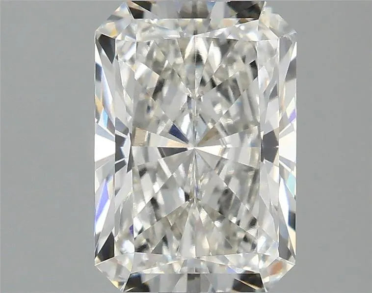 1.75ct Radiant Lab Grown Diamond (Colour F, Clarity VVS2, IGI Certified)