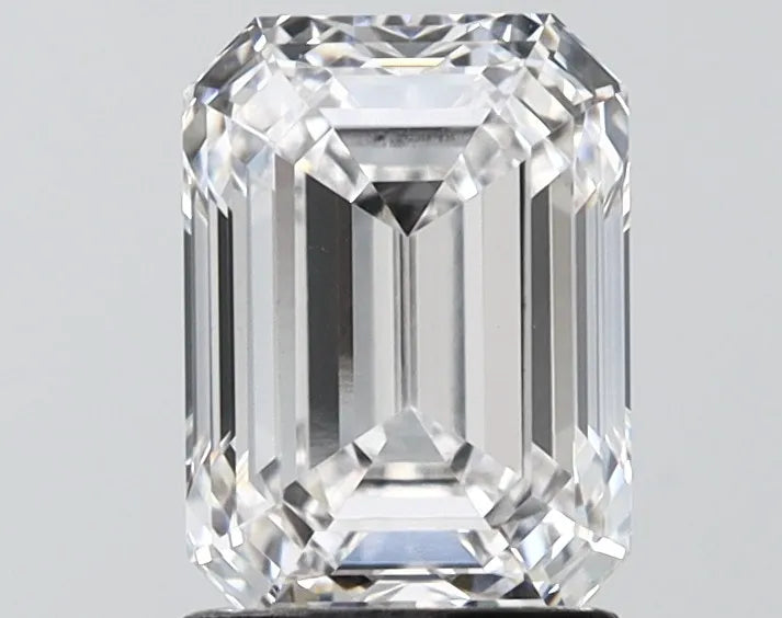 2.00ct Emerald Lab Grown Diamond (Colour E, Clarity VVS2, IGI Certified)