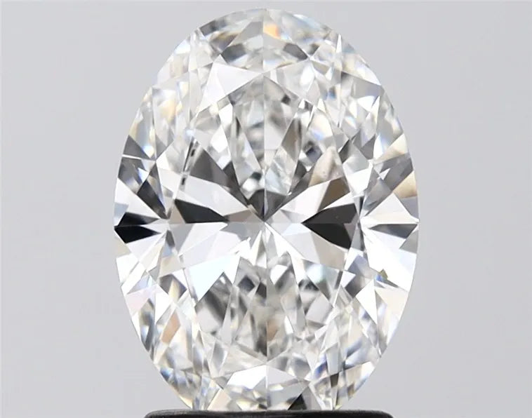 2.00ct Oval Lab Grown Diamond (Colour E, Clarity VVS2, IGI Certified)