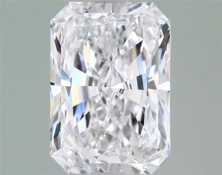 2.01ct Radiant Lab Grown Diamond (Colour E, Clarity VVS2, IGI Certified)