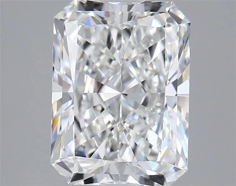 2.02ct Radiant Lab Grown Diamond (Colour D, Clarity VVS2, IGI Certified)