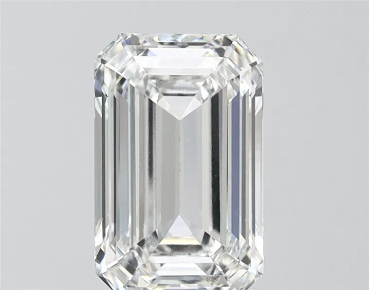 2.05ct Emerald Lab Grown Diamond (Colour E, Clarity VVS2, IGI Certified)