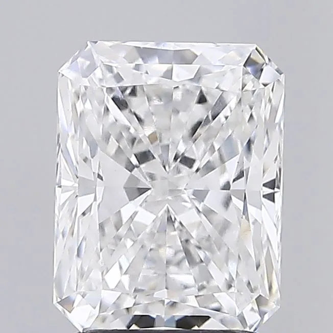 2.05ct Radiant Lab Grown Diamond (Colour E, Clarity VVS2, IGI Certified)