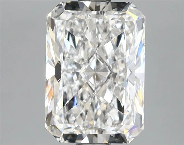 2.13ct Radiant Lab Grown Diamond (Colour E, Clarity VVS2, IGI Certified)