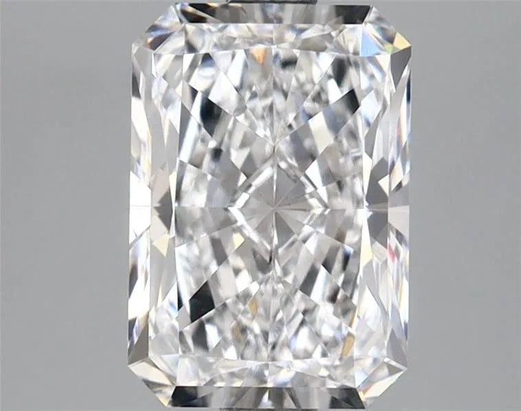 2.21ct Radiant Lab Grown Diamond (Colour D, Clarity VVS2, IGI Certified)
