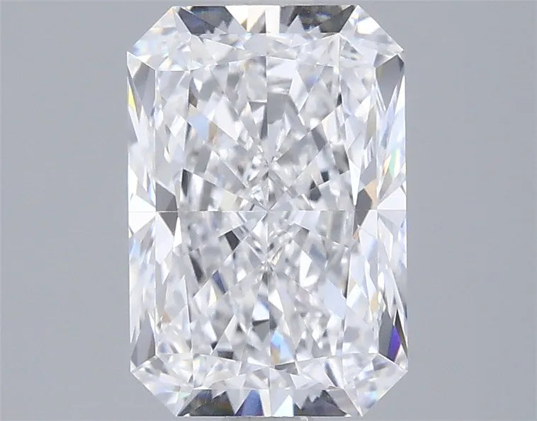 2.31ct Radiant Lab Grown Diamond (Colour D, Clarity VVS2, IGI Certified)