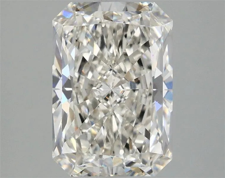 2.43ct Radiant Lab Grown Diamond (Colour G, Clarity VS1, IGI Certified)