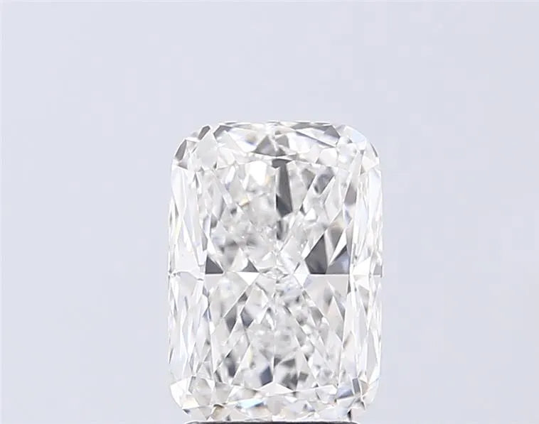 2.50ct Cushion modified Lab Grown Diamond (Colour E, Clarity VVS2, IGI Certified)