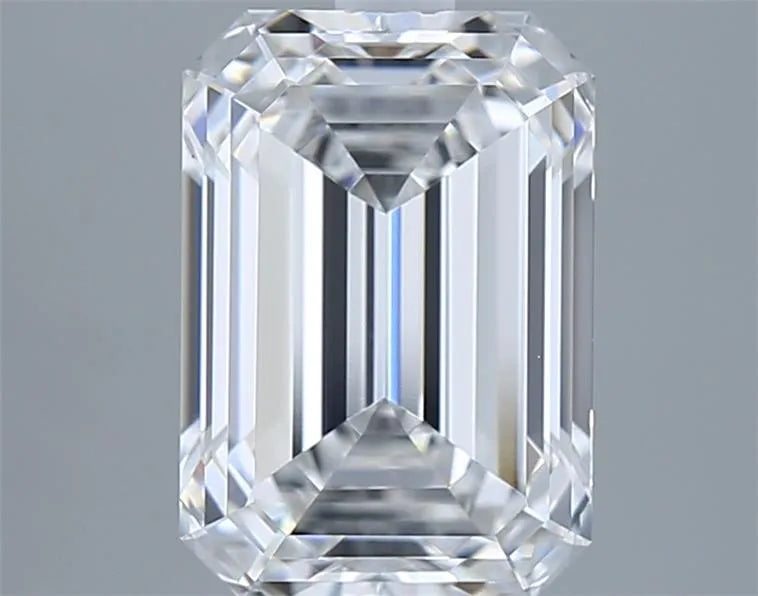 2.55ct Emerald Lab Grown Diamond (Colour E, Clarity VVS2, IGI Certified)