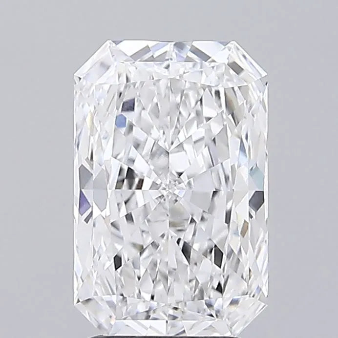 2.56ct Radiant Lab Grown Diamond (Colour D, Clarity VVS2, IGI Certified)