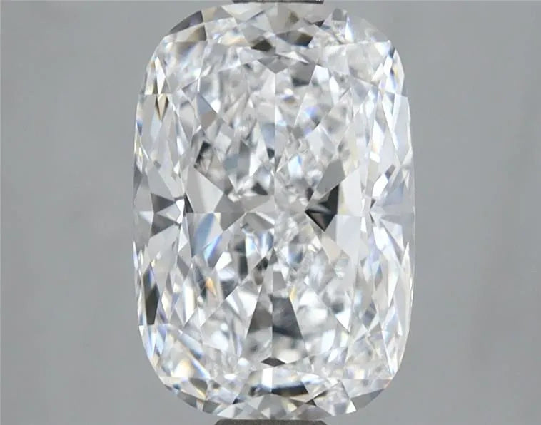 2.57ct Cushion modified Lab Grown Diamond (Colour D, Clarity VVS1, IGI Certified)