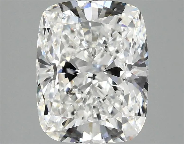 2.59ct Cushion modified Lab Grown Diamond (Colour E, Clarity VVS2, IGI Certified)
