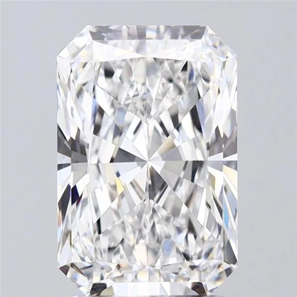 2.71ct Radiant Lab Grown Diamond (Colour D, Clarity VVS2, IGI Certified)