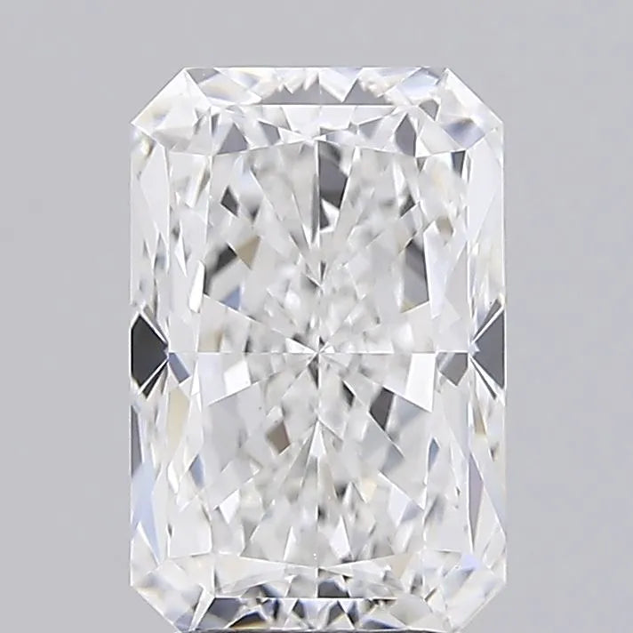 2.81ct Radiant Lab Grown Diamond (Colour E, Clarity VVS2, IGI Certified)