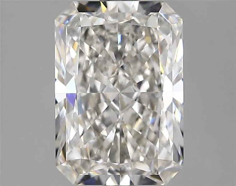 2.86ct Radiant Lab Grown Diamond (Colour G, Clarity VVS2, IGI Certified)