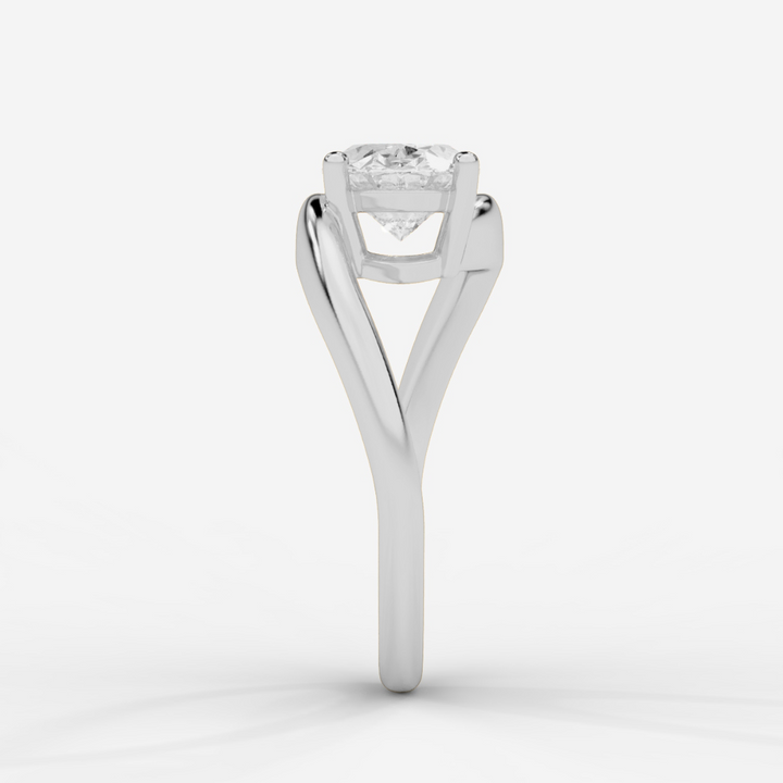 Solitaire bypass Oval Ring