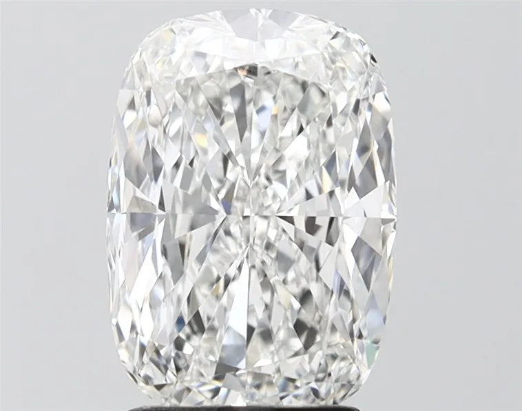 3.01ct Cushion modified Lab Grown Diamond (Colour E, Clarity VVS2, IGI Certified)