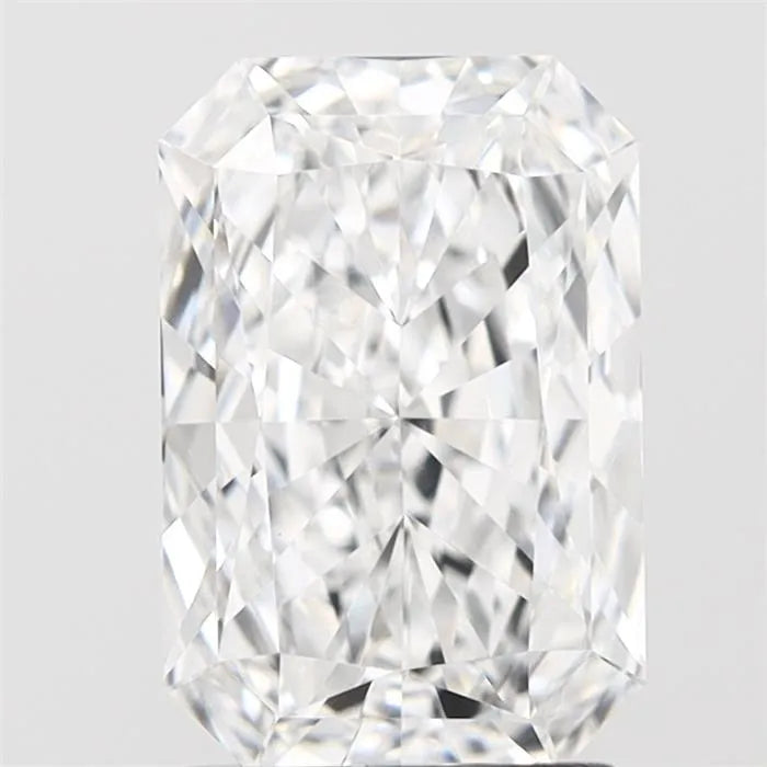 3.09ct Radiant Lab Grown Diamond (Colour E, Clarity VVS2, IGI Certified)