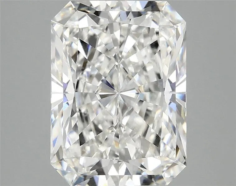 3.10ct Radiant Lab Grown Diamond (Colour E, Clarity VVS2, IGI Certified)
