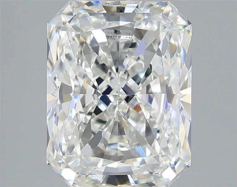 3.15ct Radiant Lab Grown Diamond (Colour G, Clarity VS2, IGI Certified)