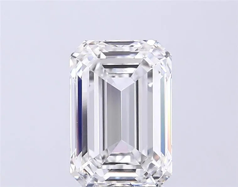 3.43ct Emerald Lab Grown Diamond (Colour E, Clarity VVS1, IGI Certified)