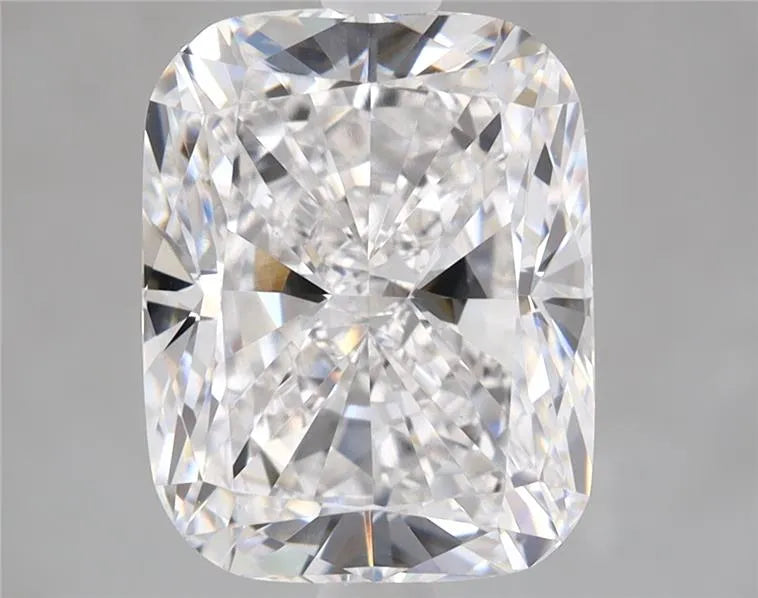 3.52ct Cushion modified Lab Grown Diamond (Colour E, Clarity VVS2, IGI Certified)