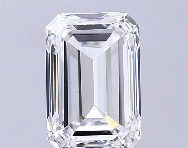 3.73ct Emerald Lab Grown Diamond (Colour E, Clarity VS1, IGI Certified)