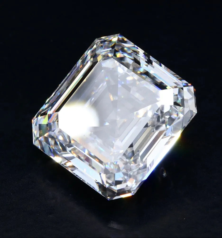 30.00ct Asscher Lab Grown Diamond (Colour E, Clarity VS1, IGI Certified)