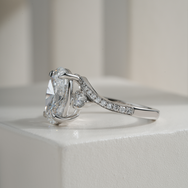 Oval 3.03CT E VVS2 Cheyenne Twisted Ring