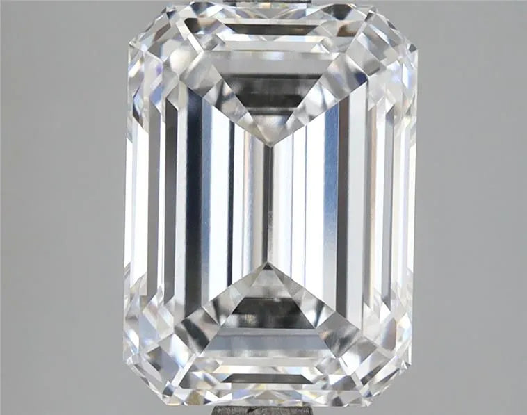4.07ct Emerald Lab Grown Diamond (Colour D, Clarity VVS1, IGI Certified)