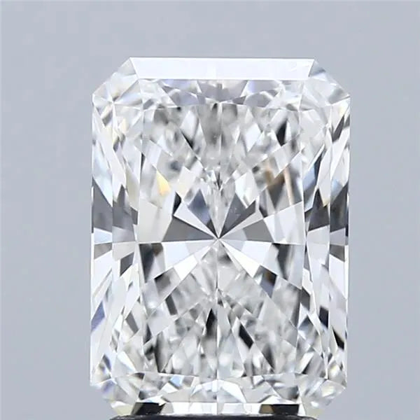 4.10ct Radiant Lab Grown Diamond (Colour E, Clarity VVS1, IGI Certified)