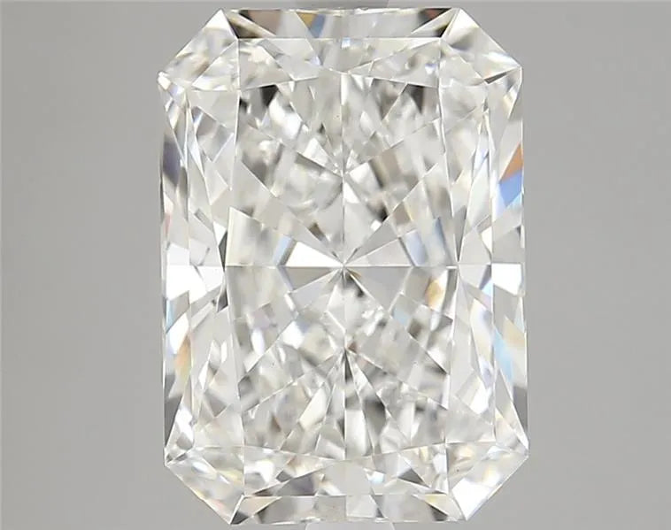 4.10ct Radiant Lab Grown Diamond (Colour E, Clarity VVS2, Cut EX, IGI Certified)