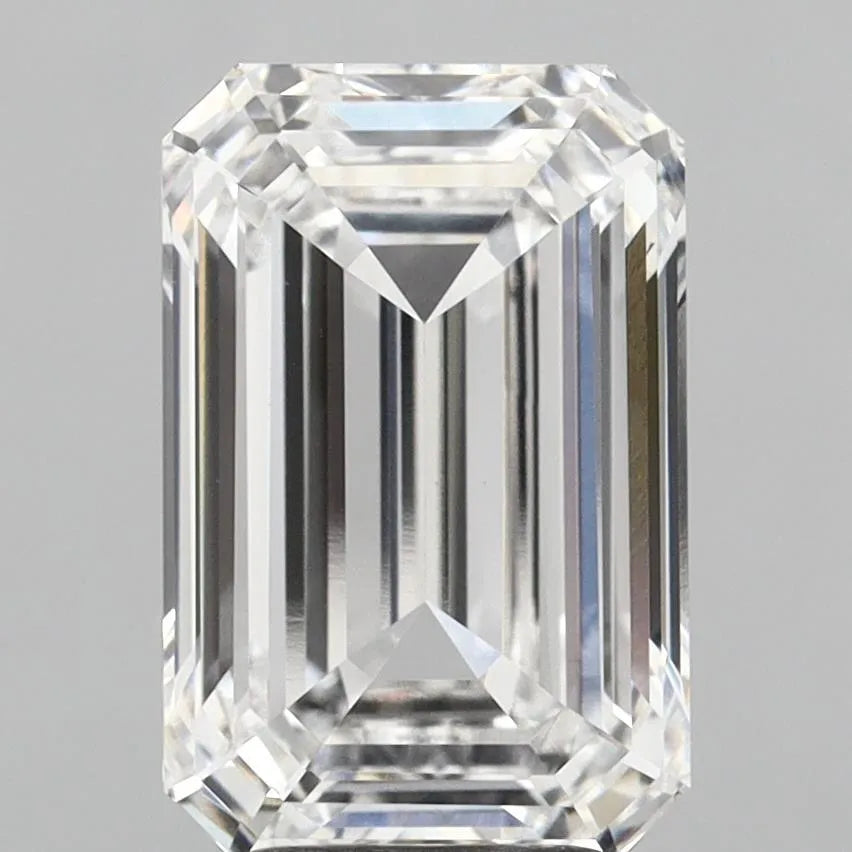 4.30ct Emerald Lab Grown Diamond (Colour E, Clarity VVS2, IGI Certified)