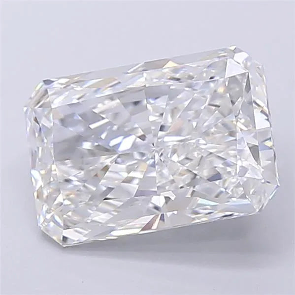 4.39ct Radiant Lab Grown Diamond (Colour D, Clarity VVS2, IGI Certified)