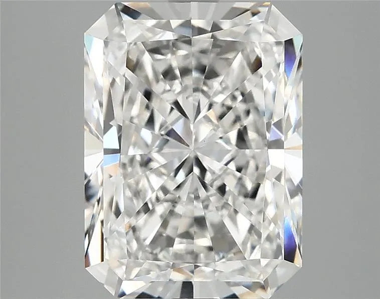 4.50ct Radiant Lab Grown Diamond (Colour E, Clarity VVS2, IGI Certified)