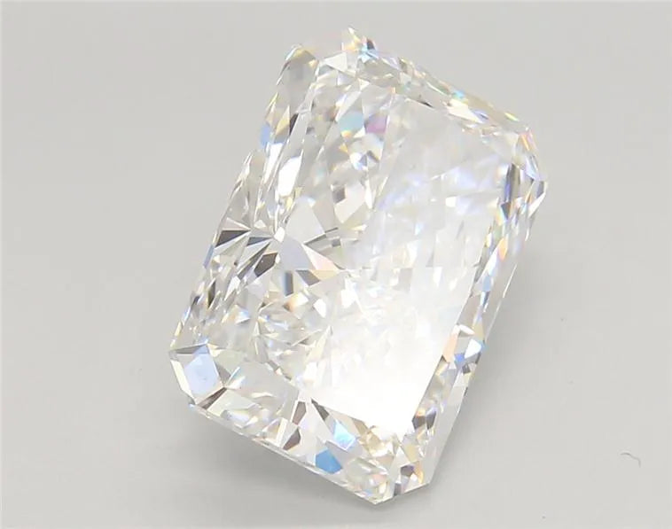 4.51ct Radiant Lab Grown Diamond (Colour D, Clarity VS1, IGI Certified)