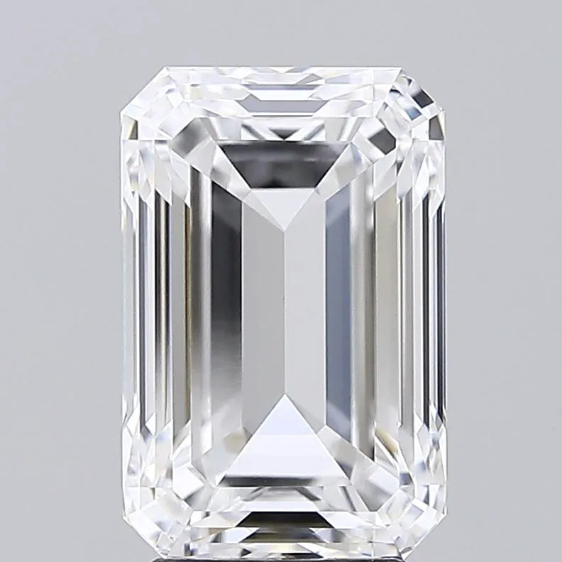 4.52ct Emerald Lab Grown Diamond (Colour D, Clarity VVS2, IGI Certified)