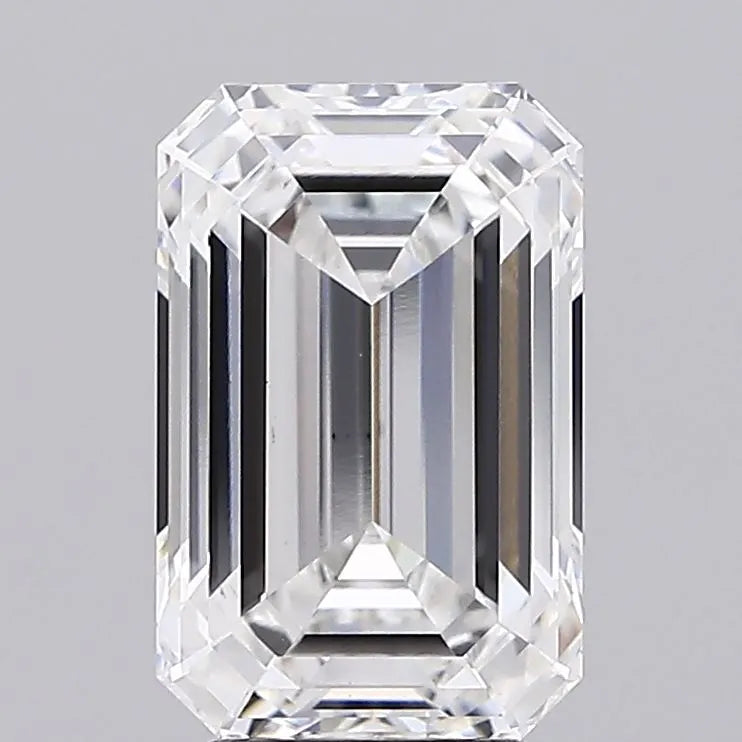 4.56ct Emerald Lab Grown Diamond (Colour E, Clarity VS1, IGI Certified)