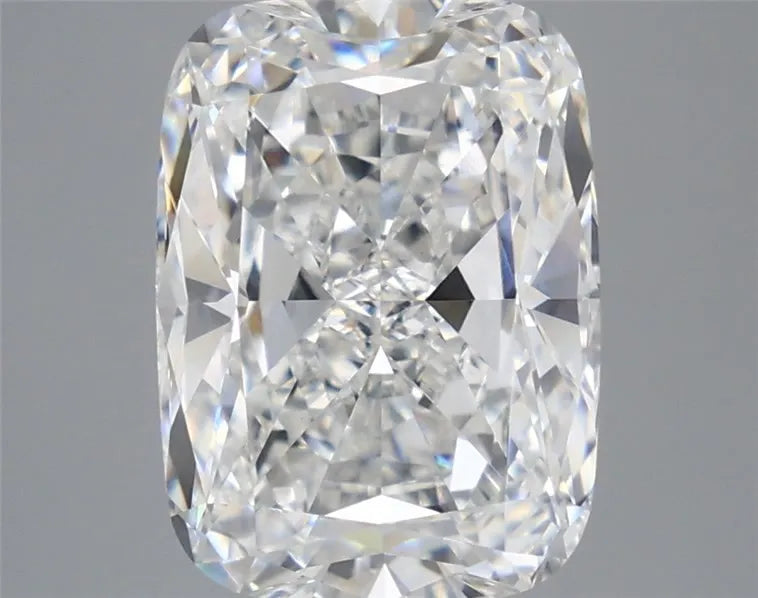 5.03ct Cushion modified Lab Grown Diamond (Colour E, Clarity VVS2, IGI Certified)