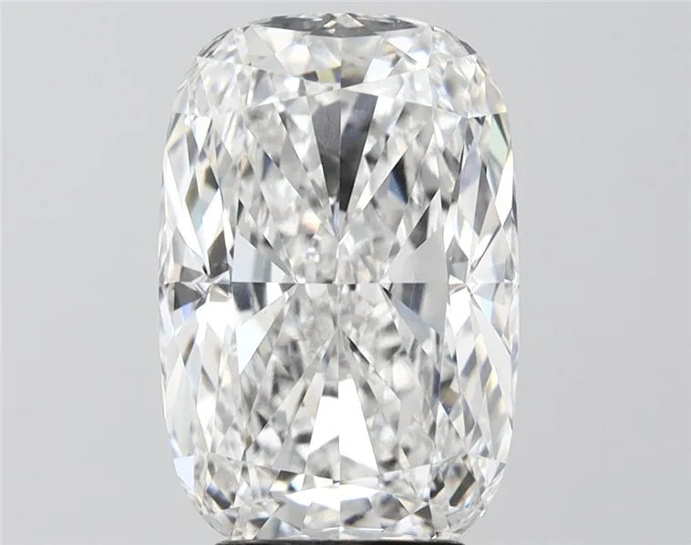 5.04ct Cushion modified Lab Grown Diamond (Colour E, Clarity VVS2, IGI Certified)