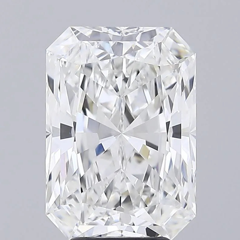 5.06ct Radiant Lab Grown Diamond (Colour F, Clarity VVS2, IGI Certified)