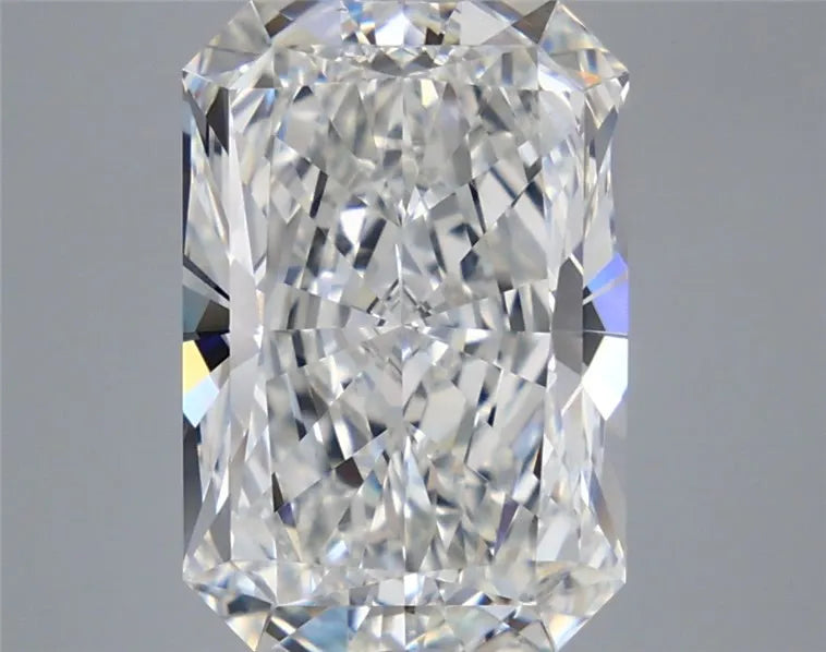 5.55ct Radiant Lab Grown Diamond (Colour E, Clarity VVS2, IGI Certified)