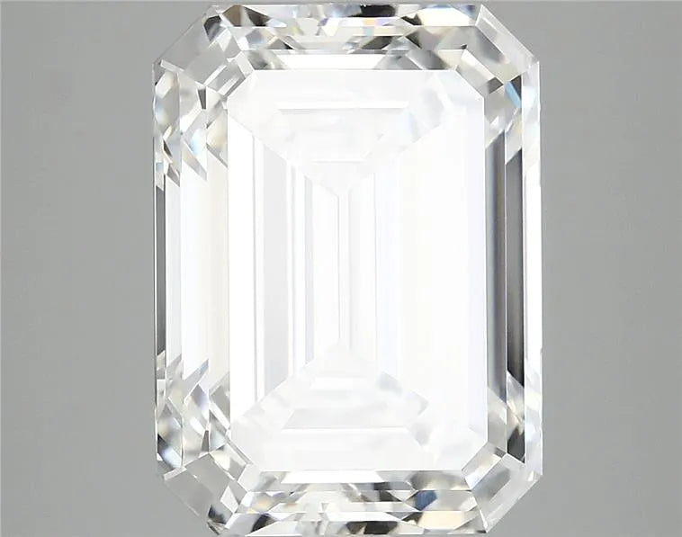 6.10ct Emerald Lab Grown Diamond (Colour E, Clarity VVS2, IGI Certified)
